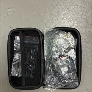 Shure MX153T/O-TQG Microflex
Omnidirectional Earset Mic with TQG
Connection